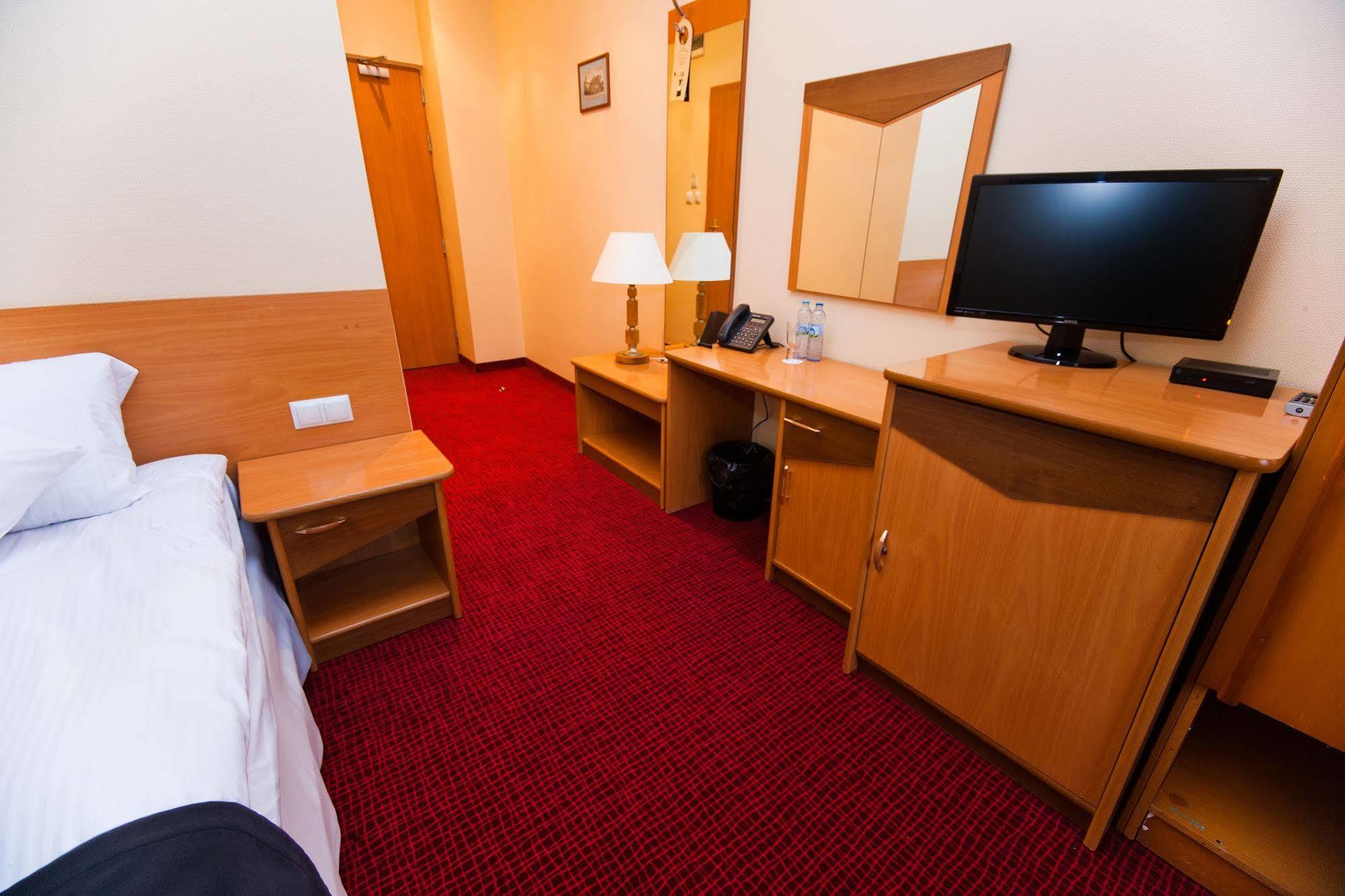 Hotel Malinowski Business Gliwice Oda fotoğraf